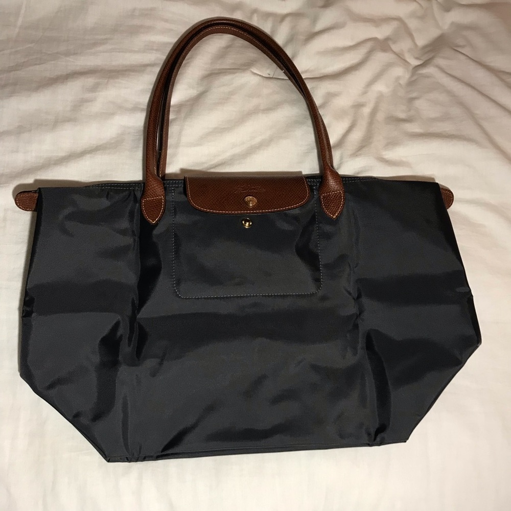 BRAND NEW Longchamp large sized tote!!